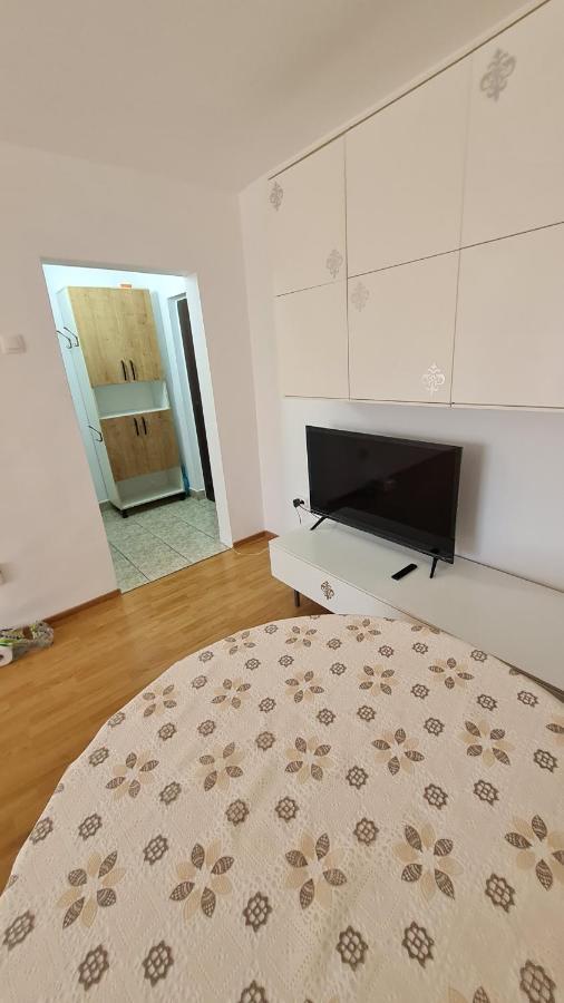 Studio Chic Symphony Parcare Privata Arad Exterior foto